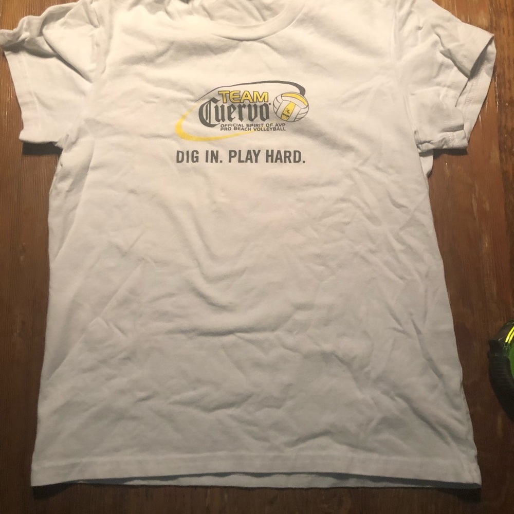 Team Cuervo volleyball shirt ladies small